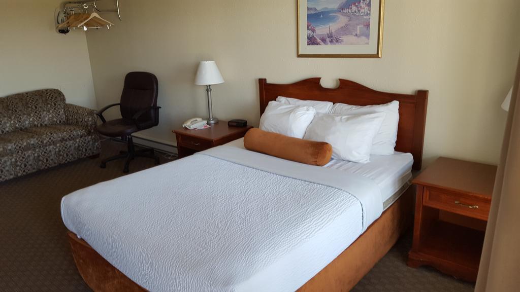 Knights Inn Lethbridge Eksteriør billede