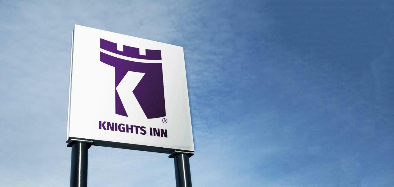 Knights Inn Lethbridge Eksteriør billede